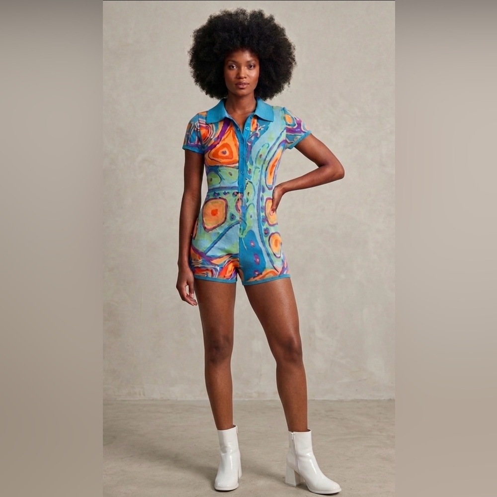POSTER GIRL Multicolor Abstract Print Sweater knit Romper Shorts Festival Small